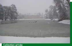 Le Ch�teau de Courson en hiver sous la neige