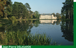 Le Ch�teau de Courson